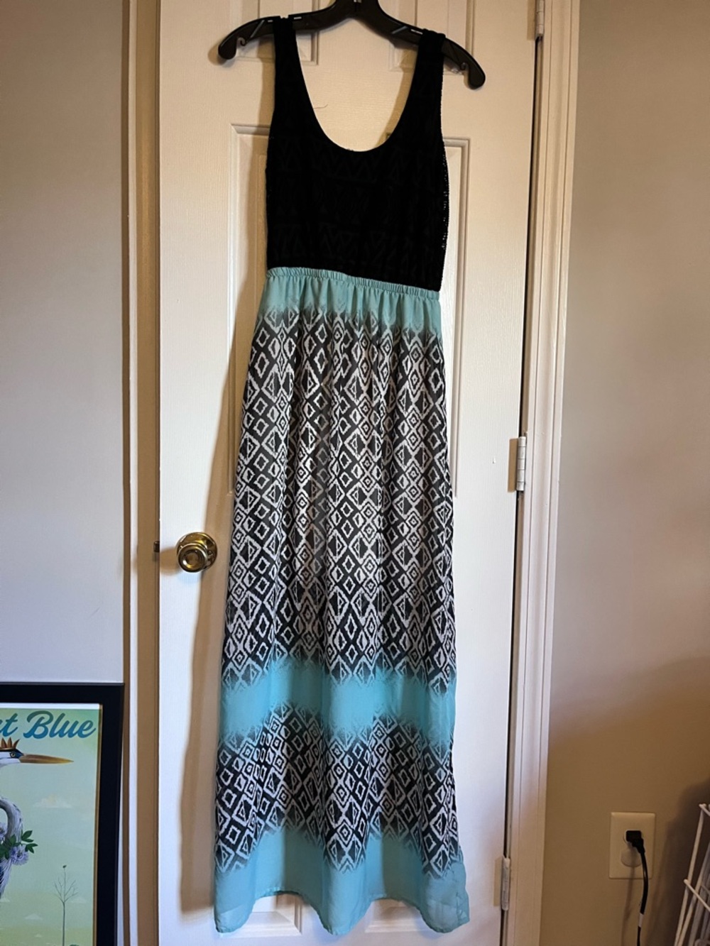 Maurices Black, White, Blue Sleeveless Patterned Maxi Dress Size M